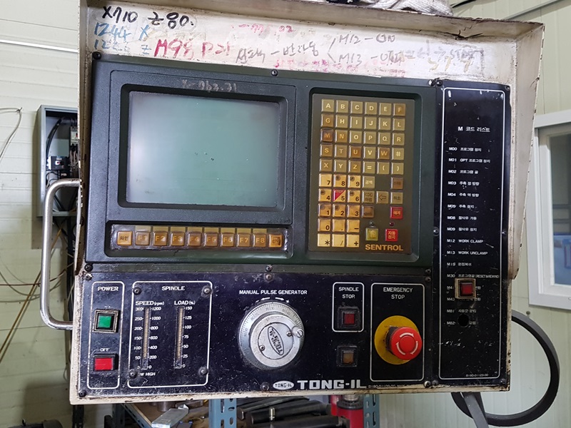 통일중공업 통일쌍축CNC선반 TNL-80V2 1990년 �߰���